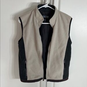Lands' End Two-Tone Fleece Vest in Cream and Black Panels